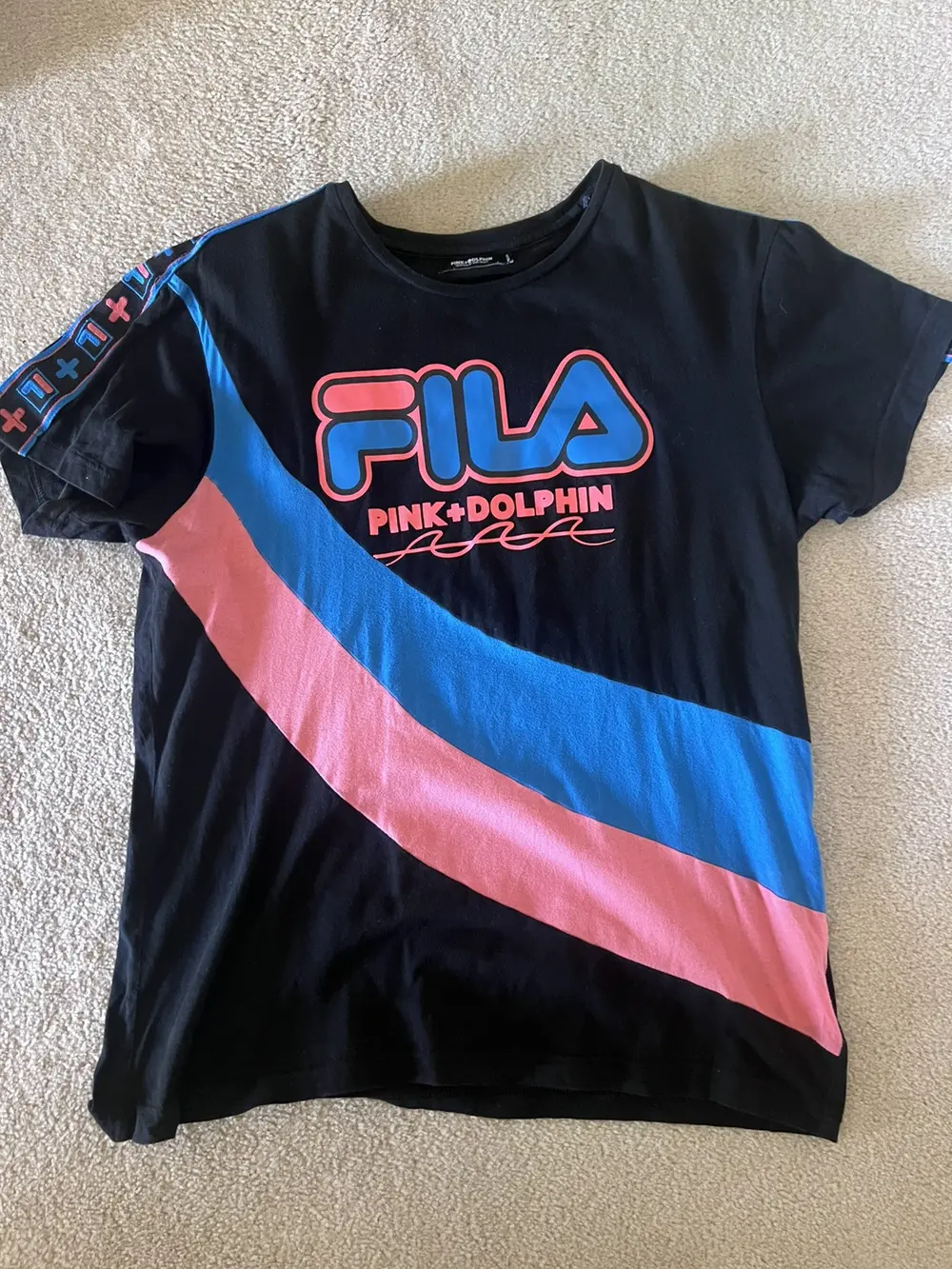 8562be404fa54dc2af902f3832783ce9 Pink Dolphin x Fila Jersey